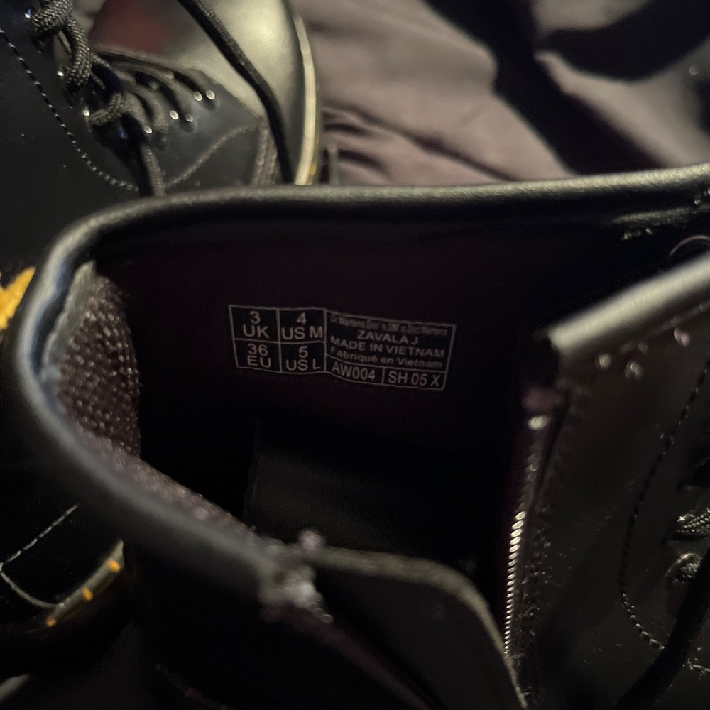 Doc Martens - Picture 3 of 3